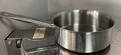 Κατσαρόλα Με Χερούλι Ανοξείδωτη Φ22 x 7Υ Μεταχειρισμένη